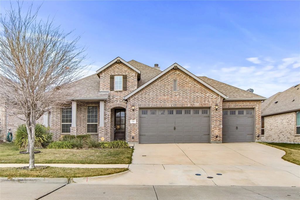 335 Country Meadows Boulevard, Waxahachie