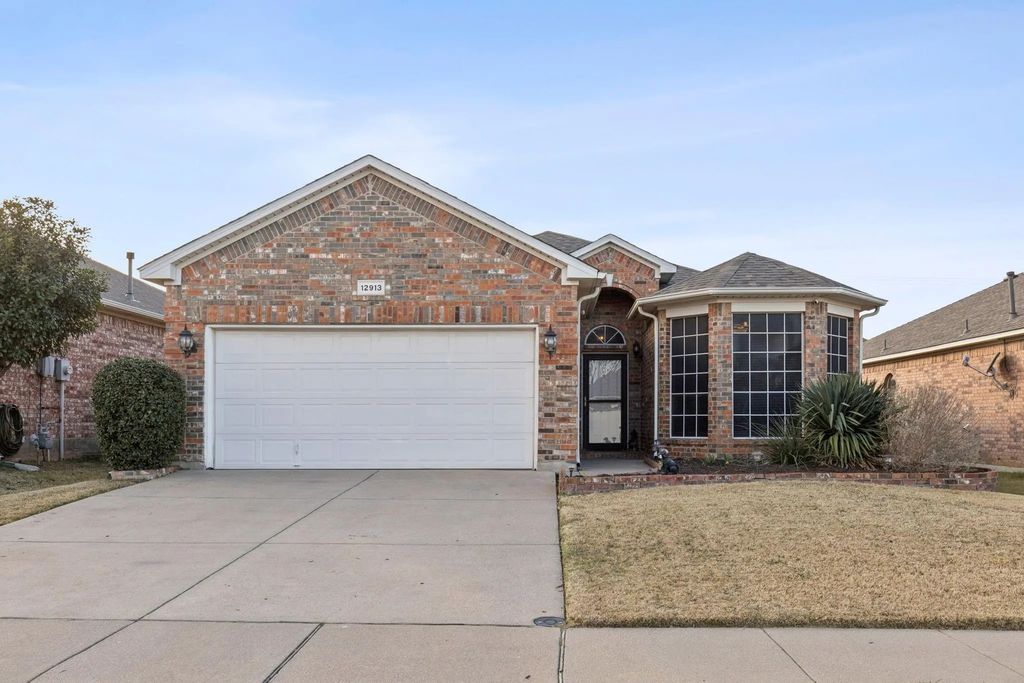 12913 Hurricane Lane, Fort Worth