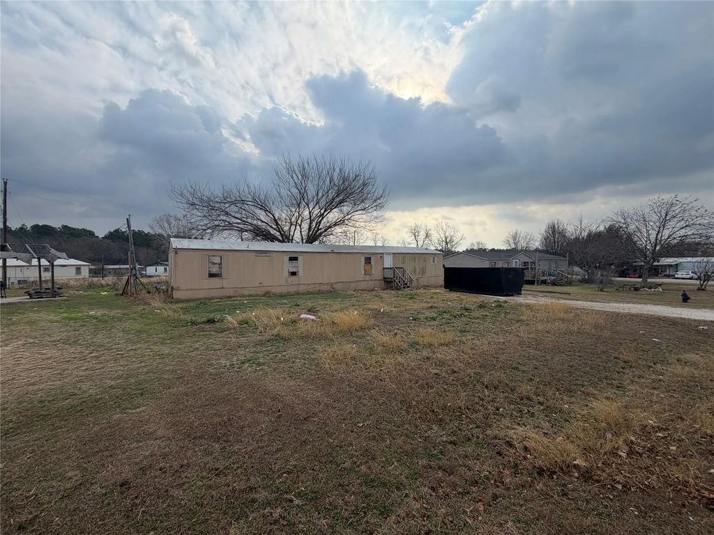 8864 Mid Haven Circle, Granbury