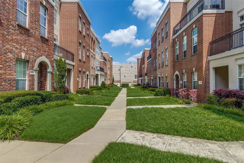 15826 Breedlove Place 143, Addison