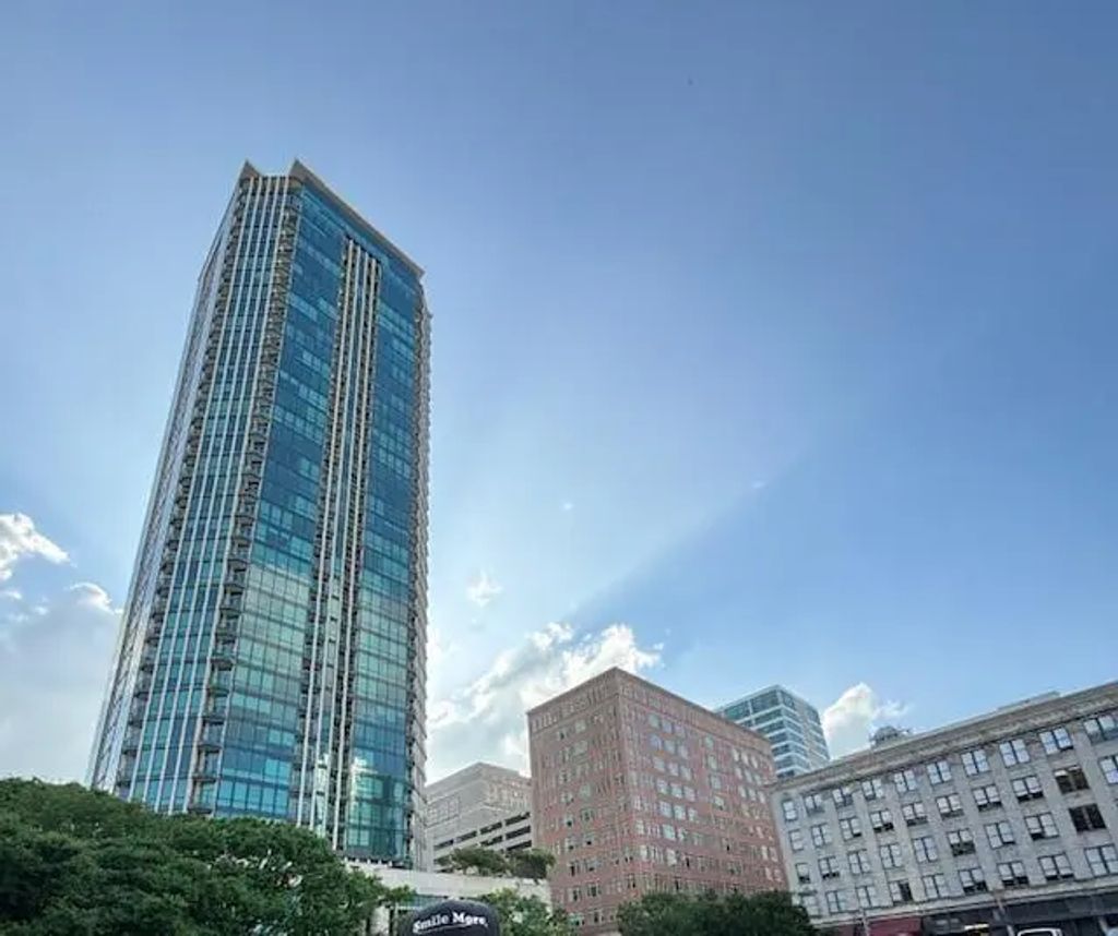 500 Throckmorton Street 1102, Fort Worth