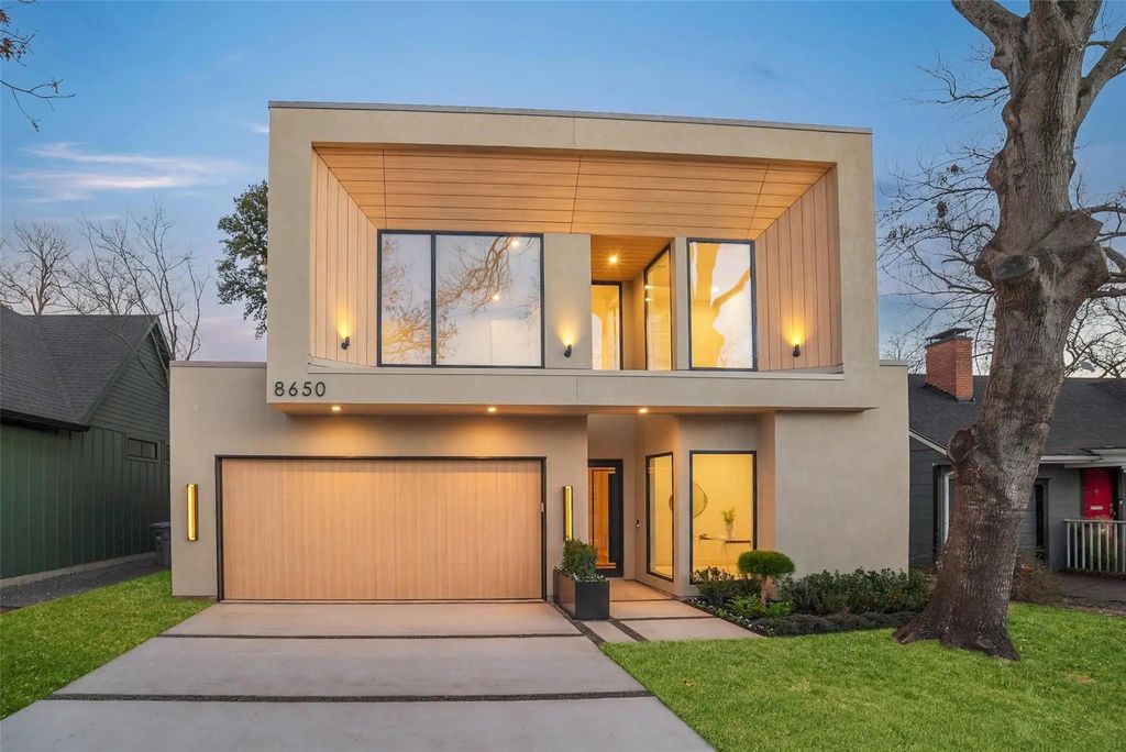 8650 San Fernando Way, Dallas