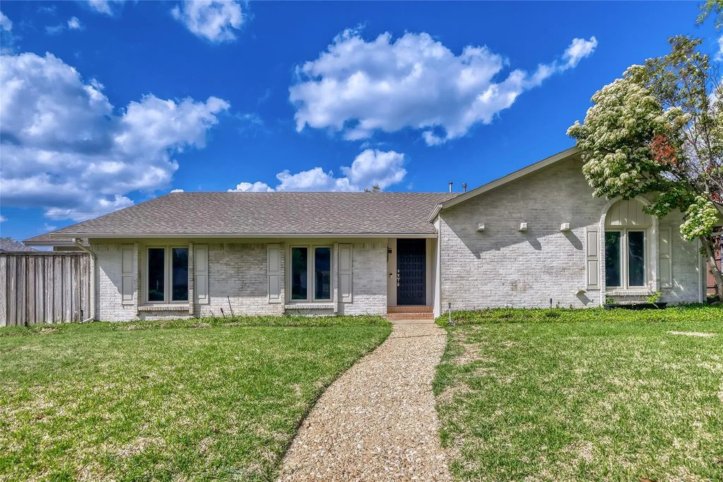 6639 Winterwood Lane, Dallas