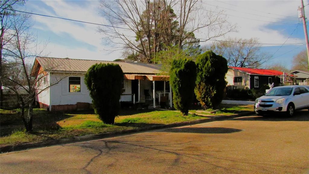 607 Pineland Street, Pittsburg