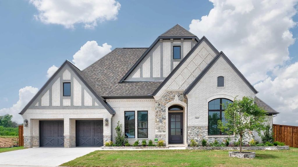 1662 Shady Banks Drive, Haslet