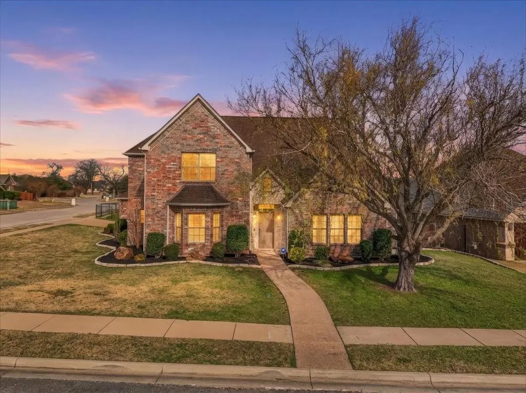 1105 Reata Drive, Weatherford