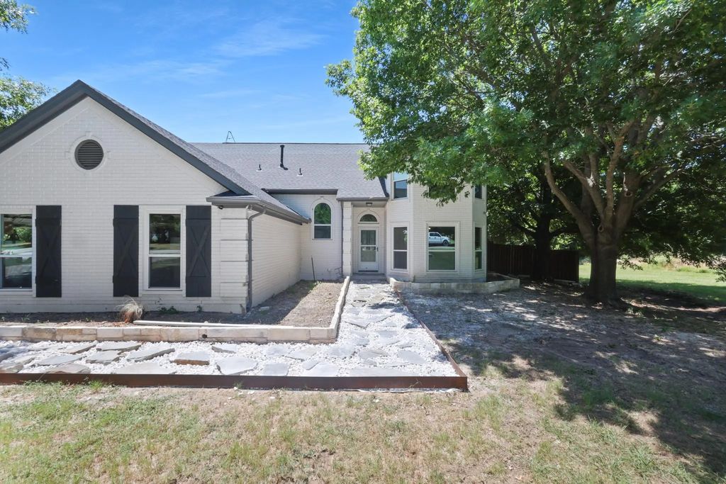147 River Road, Decatur