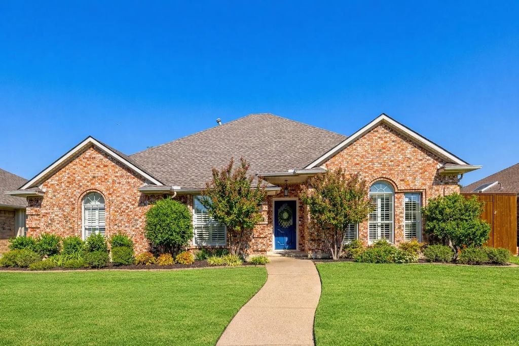 3927 Alto Avenue, Carrollton