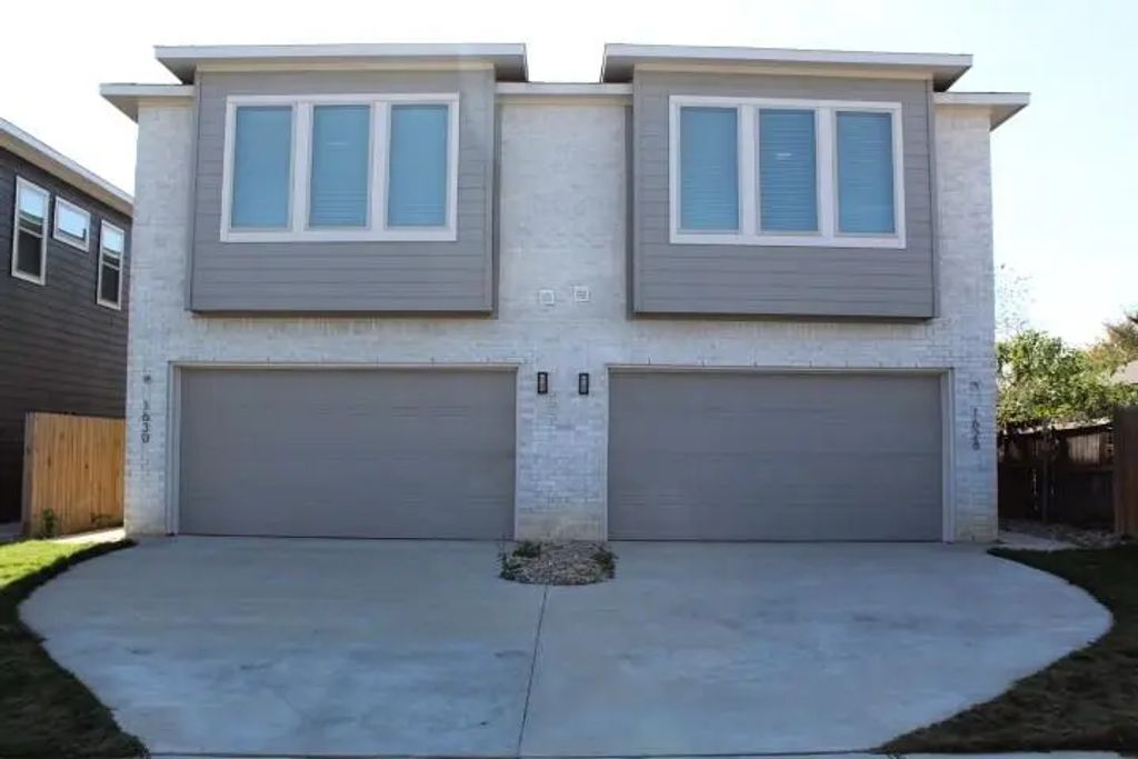 1628 E Davis Avenue, Fort Worth