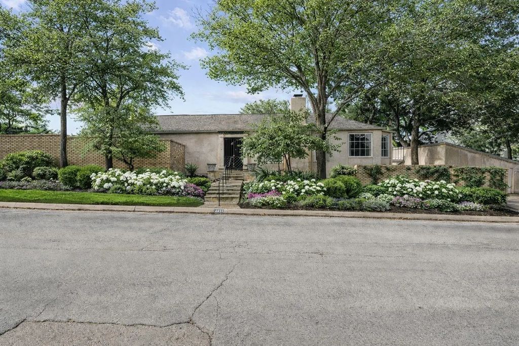 2410 Halloran Street, Fort Worth