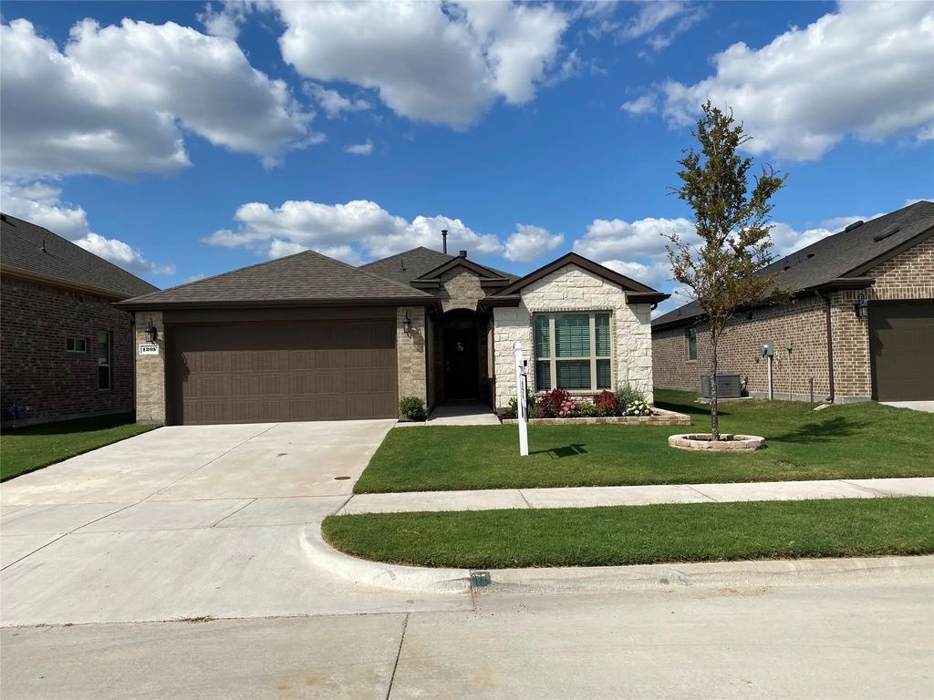 1205 Parker Drive, Melissa