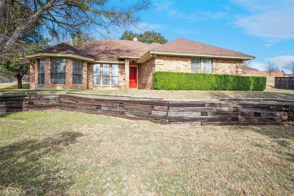 145 Deer Creek Drive, Aledo