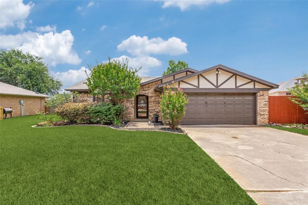 6212 Shirley Drive, North Richland Hills