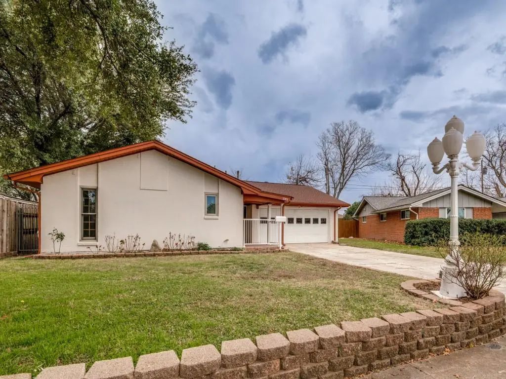 3245 Gail Court, Irving