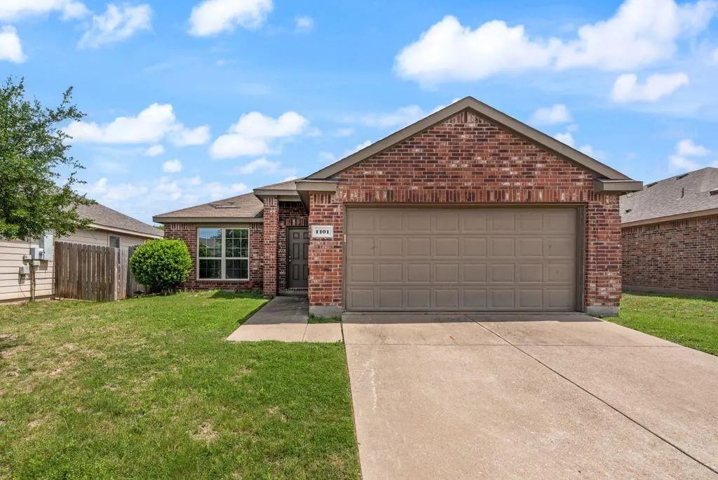 1101 Hawthorne Road, Anna