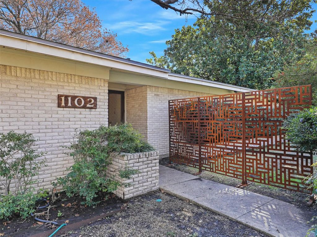 1102 N Graves Street, McKinney
