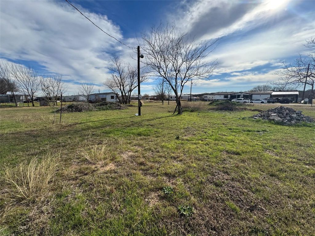 2409 Hickory Lane, Burleson