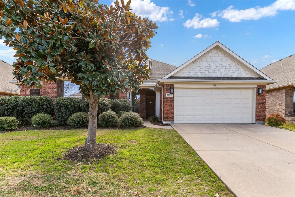 2008 Devinstone Court, Fort Worth