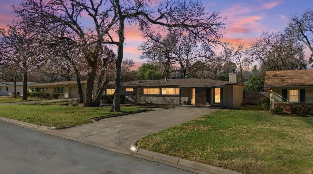 1008 Ridgewood Terrace, Arlington