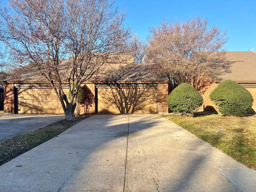 1611 Brentwood Drive, Irving