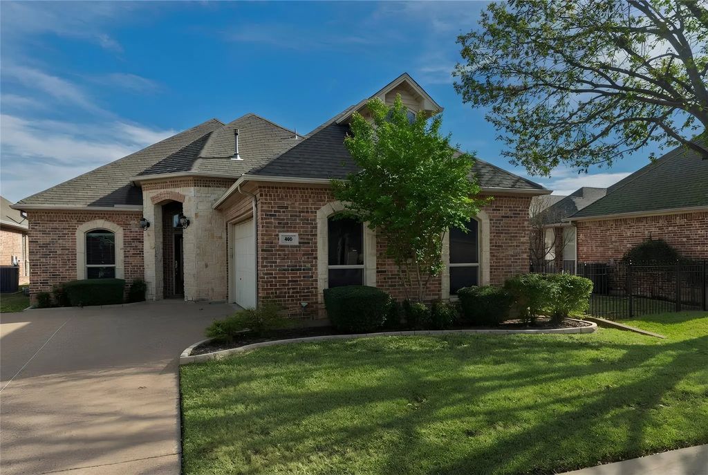 405 Westbury Court, Arlington
