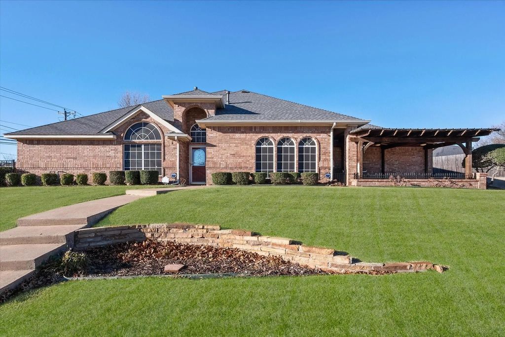 2327 Ragland Road, Mansfield