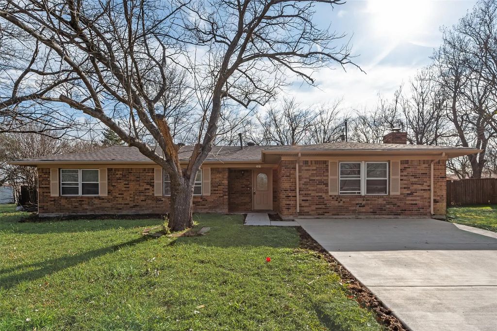 509 E Willow Lane, Princeton