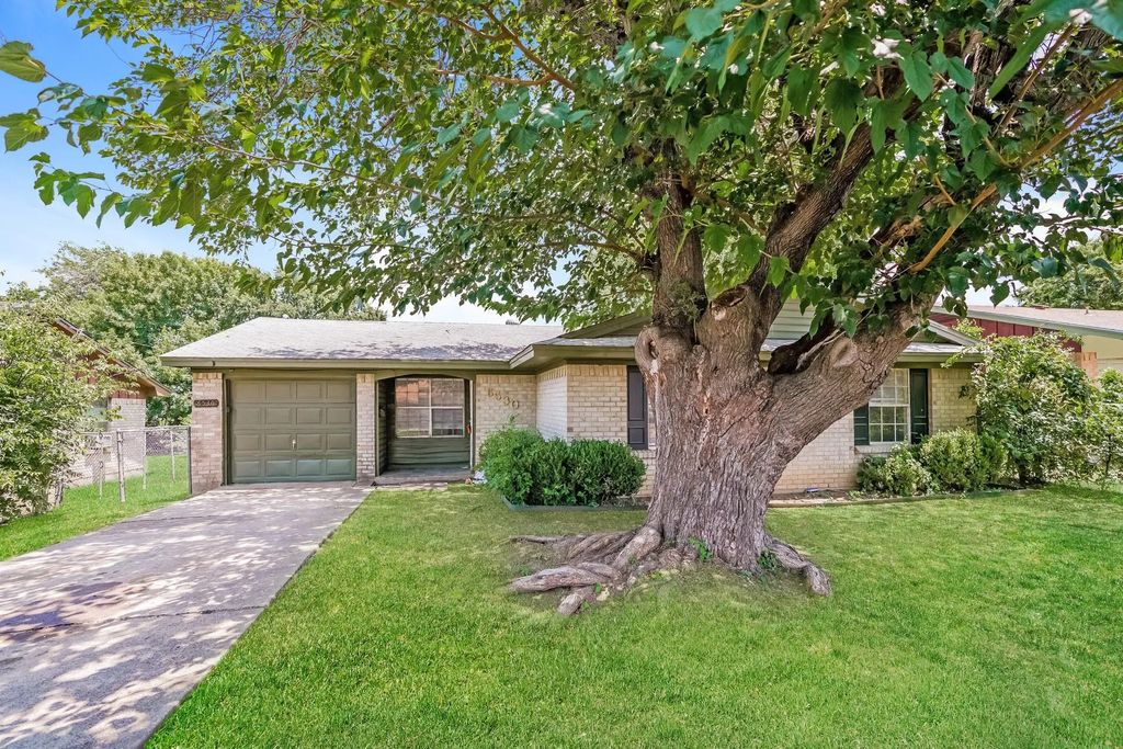6530 Gentle River Drive, Dallas