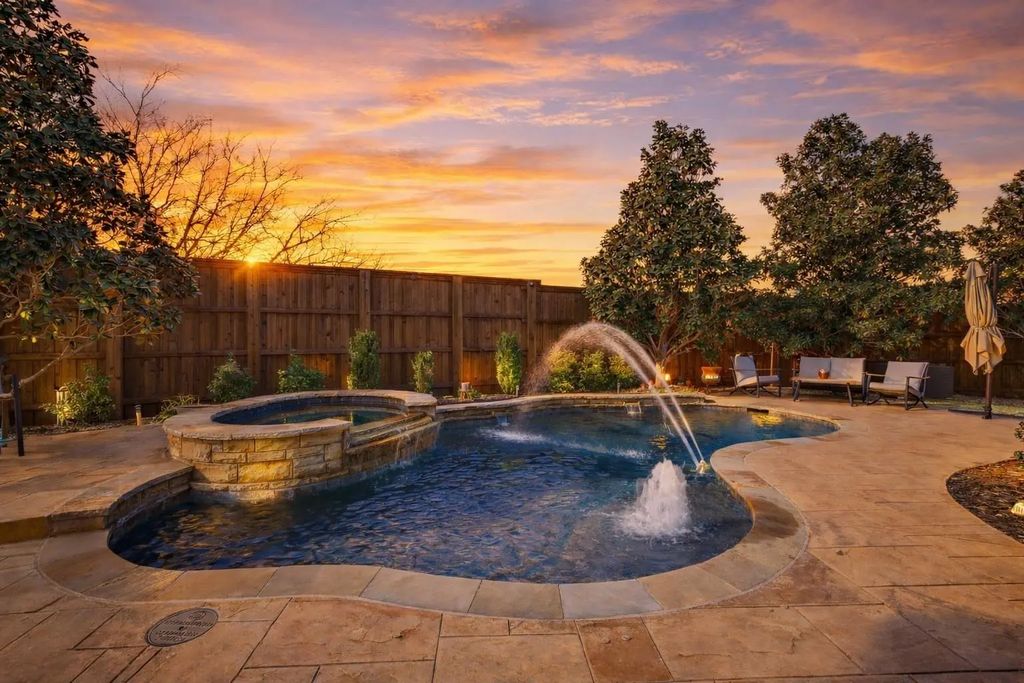 5925 Bloomsbury Place, Frisco