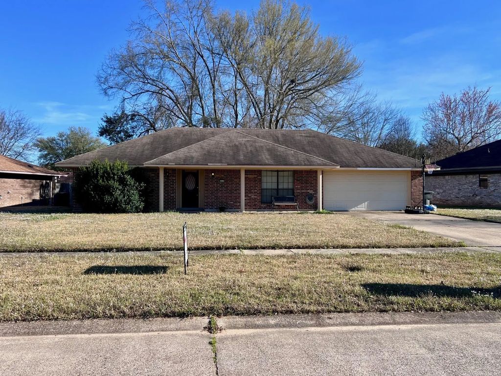 6317 Ernwood Circle, Shreveport