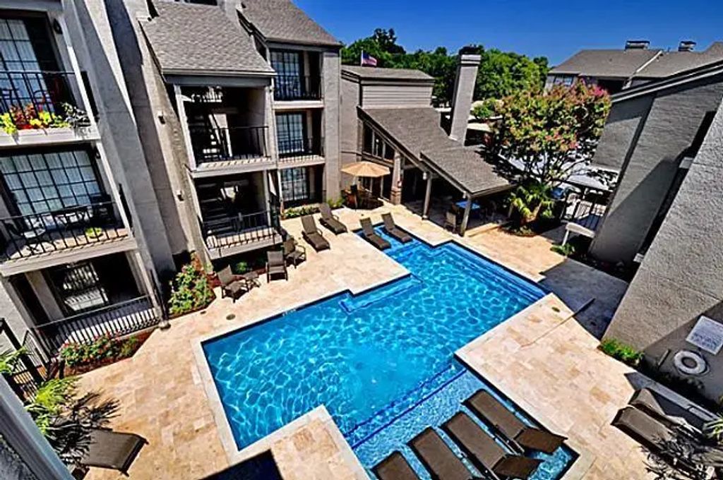6910 Skillman Street 2020, Dallas