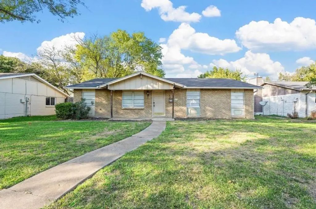 805 Northshore Drive, Garland