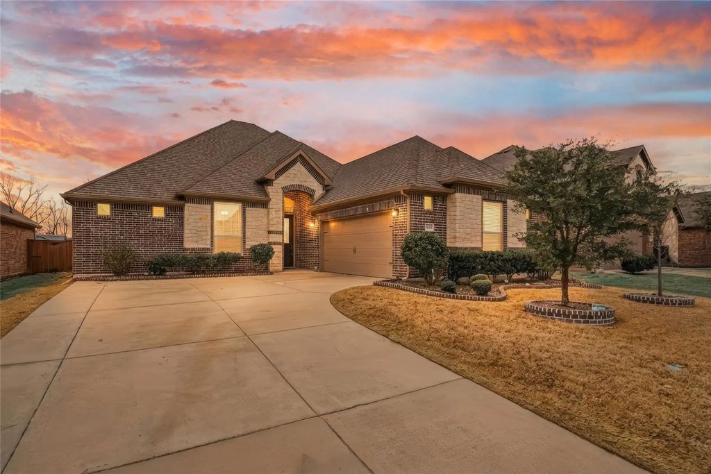 1624 Barrel Oak Drive, Fort Worth