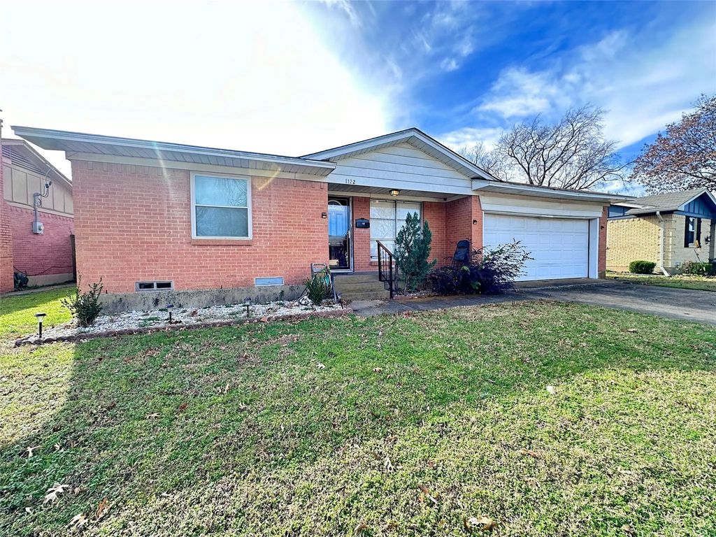 1122 Bowie Street, Garland