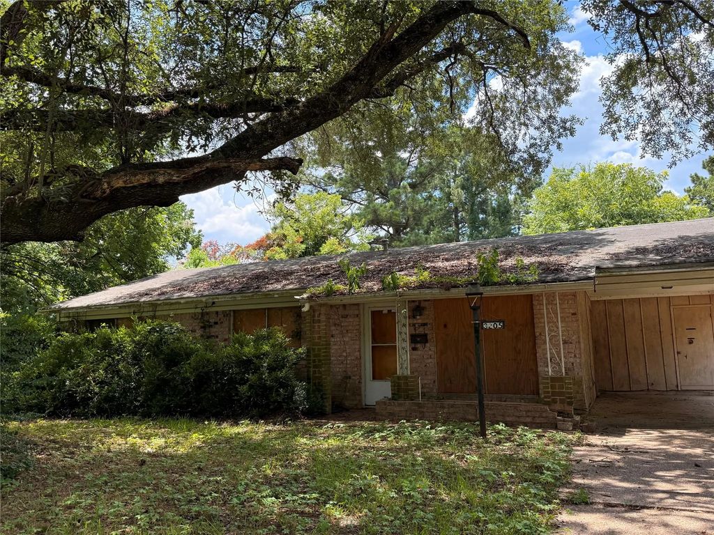 3205 Lilac Lane, Shreveport