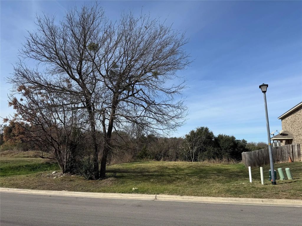 900 Carla Kay Drive, Belton