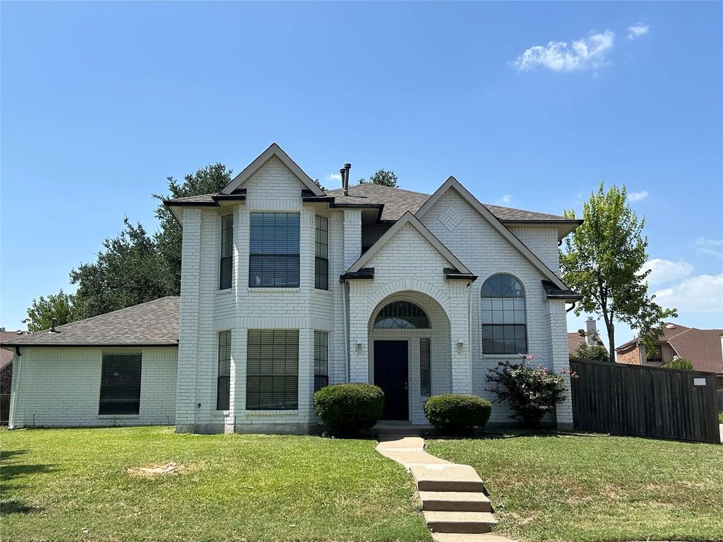 3841 Parkmont Drive, Plano