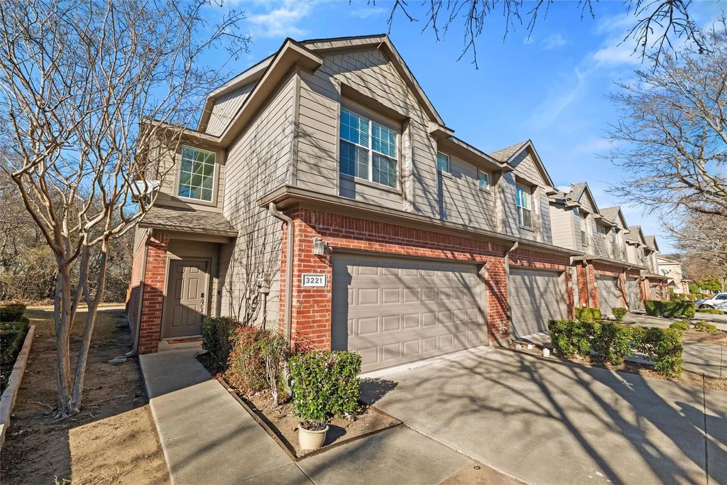 3221 Judge Holland Lane, Plano