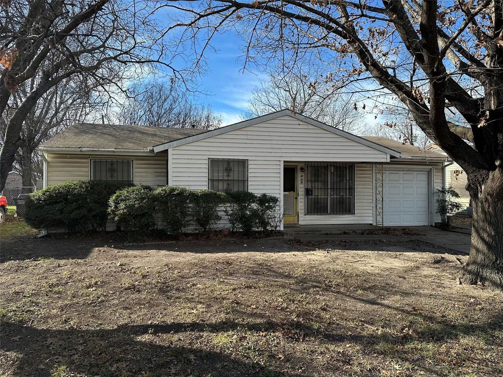 609 Woodmont Drive, Dallas