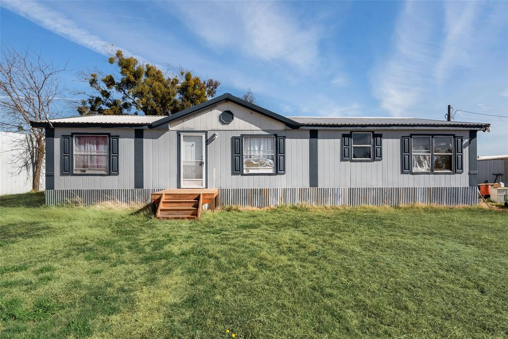 501 Billings Road, Tolar