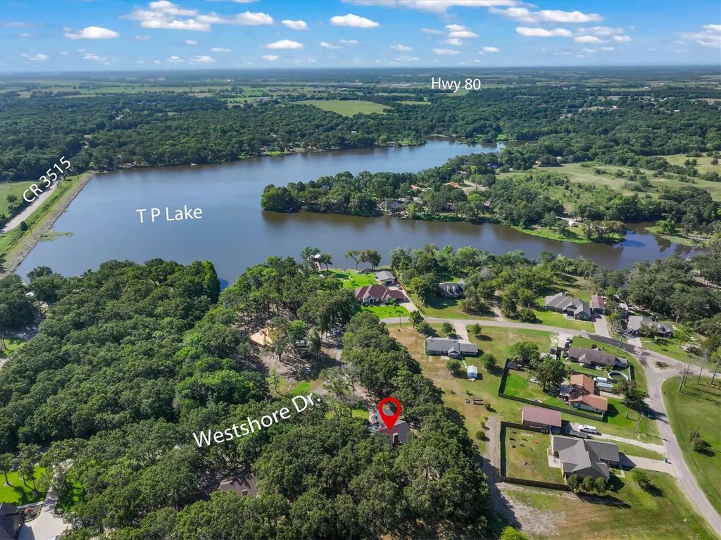 515 Westshore Drive, Wills Point