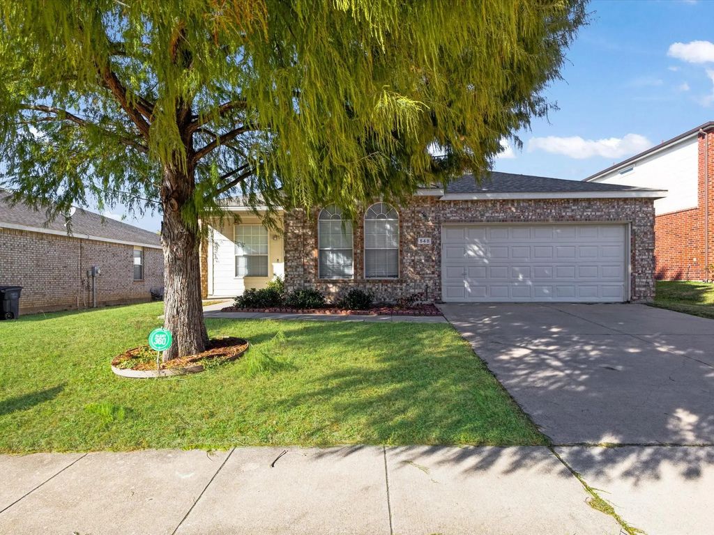 548 Linacre Drive, Fort Worth