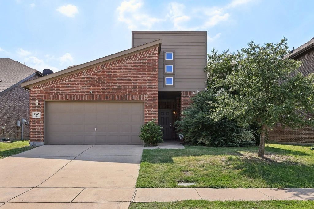 1205 Templin Avenue, Forney