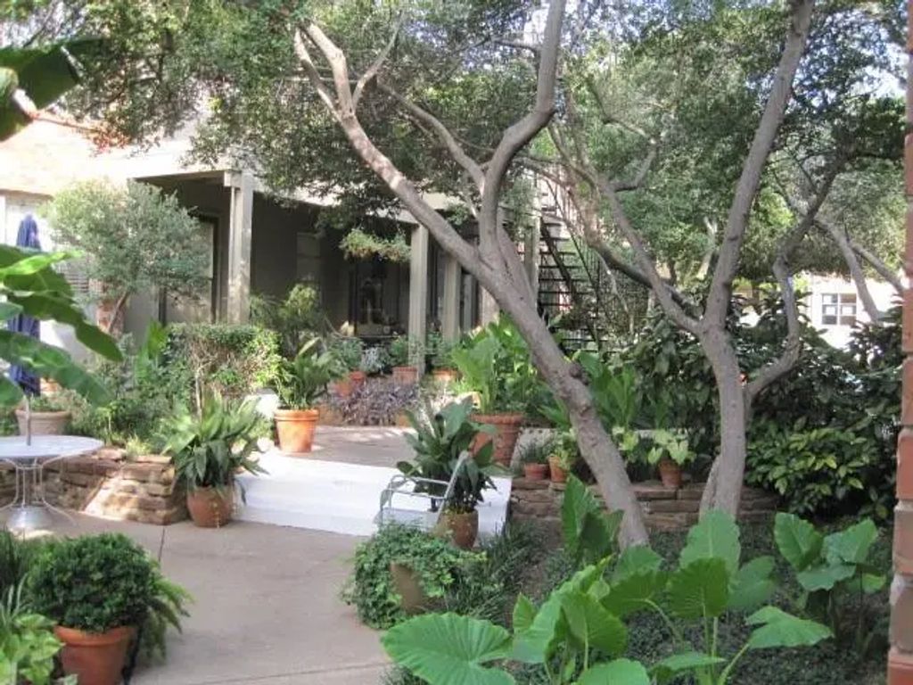 4317 Hartford Street 109, Dallas