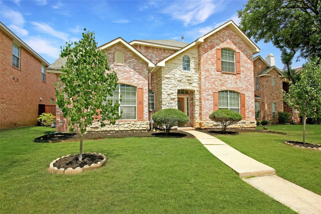 624 Forest Hill Drive, Coppell