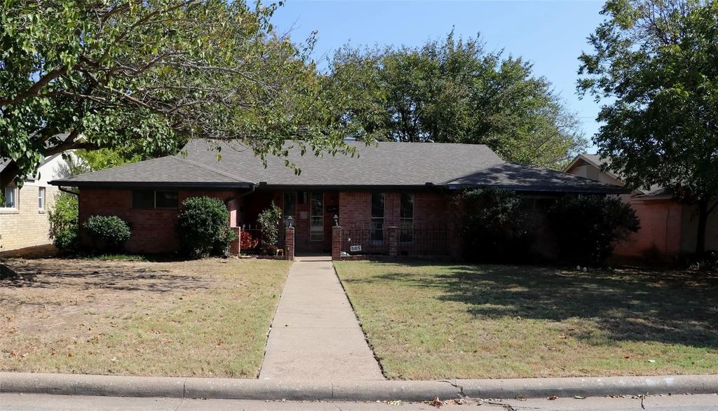 585 Manco Road, Lewisville