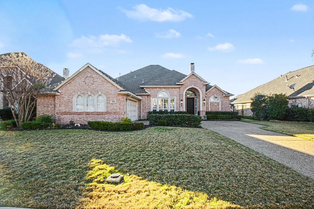 505 Beacon Hill Drive, Coppell
