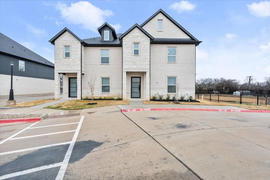 2365 Spring Park Boulevard, Arlington