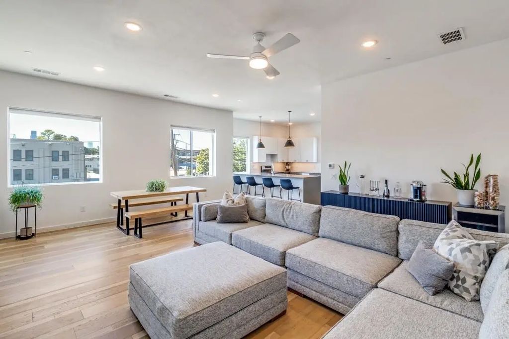 1536 Holly Avenue 106, Dallas