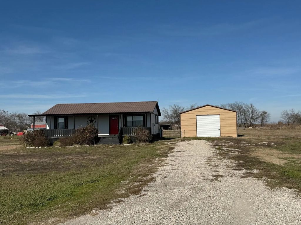 19491 County Road 649, Farmersville